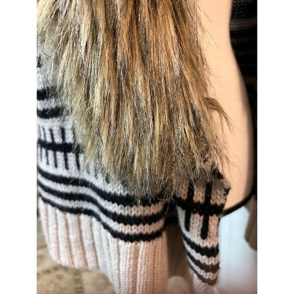 Anthropologie Nettoyer A Sec Faux Fur Sleeveless Sweater - Picture 9 of 11